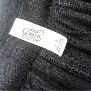 Free People Tops - FREE PEOPLE BLACK L/S BUTTON TOP Free People Tops - FREE PEOPLE BLACK L/S BUTTON TOP